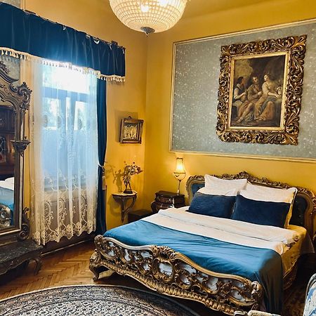 Classic Love Story In Old Cluj I エクステリア 写真