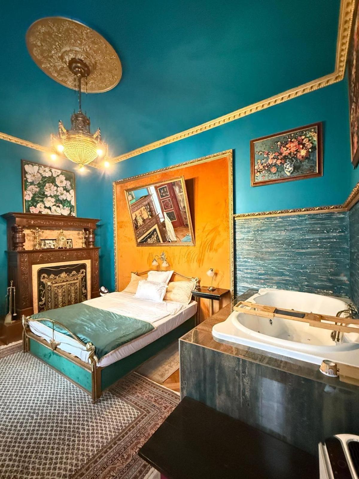Classic Love Story In Old Cluj I エクステリア 写真