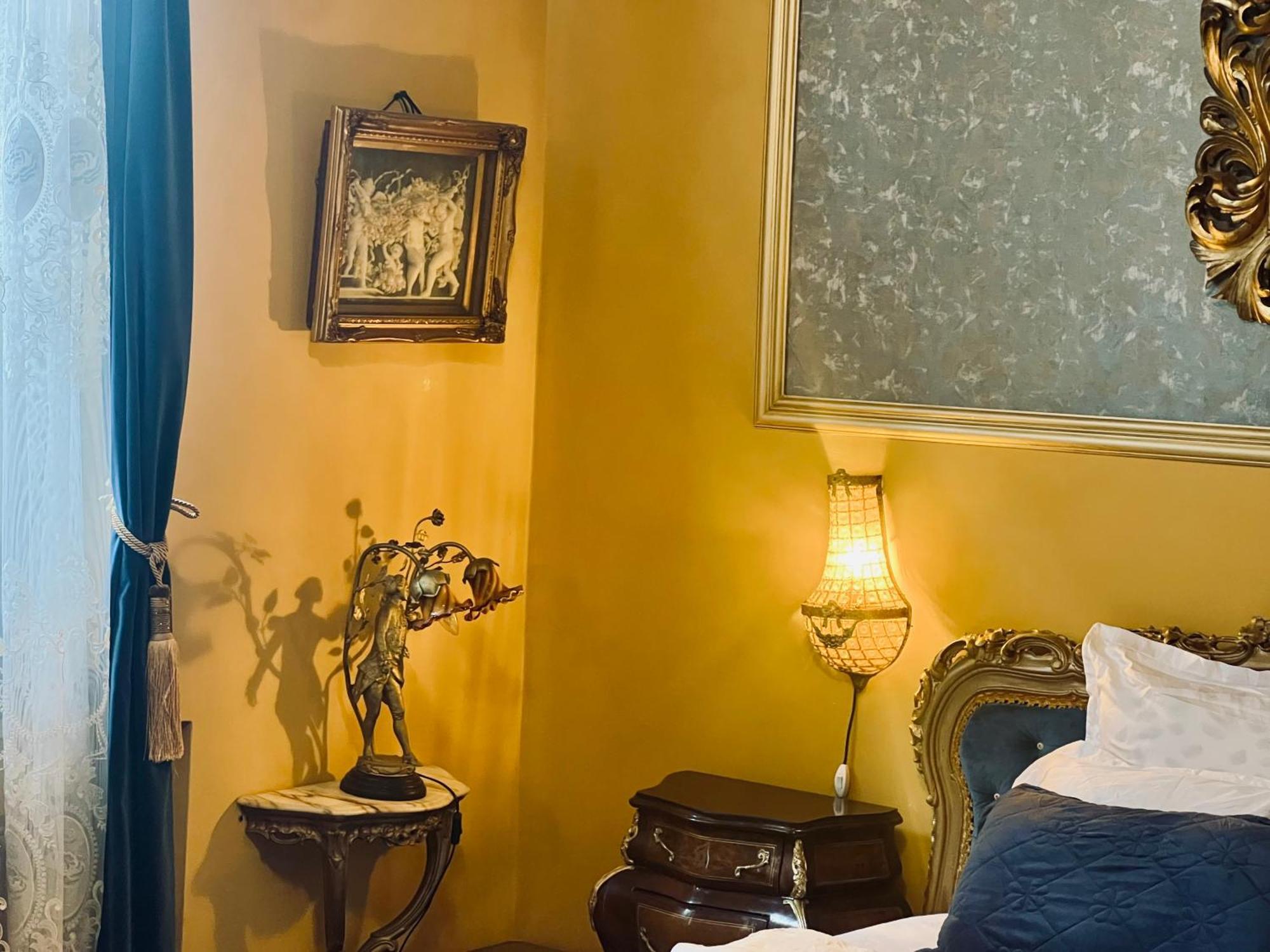 Classic Love Story In Old Cluj I エクステリア 写真